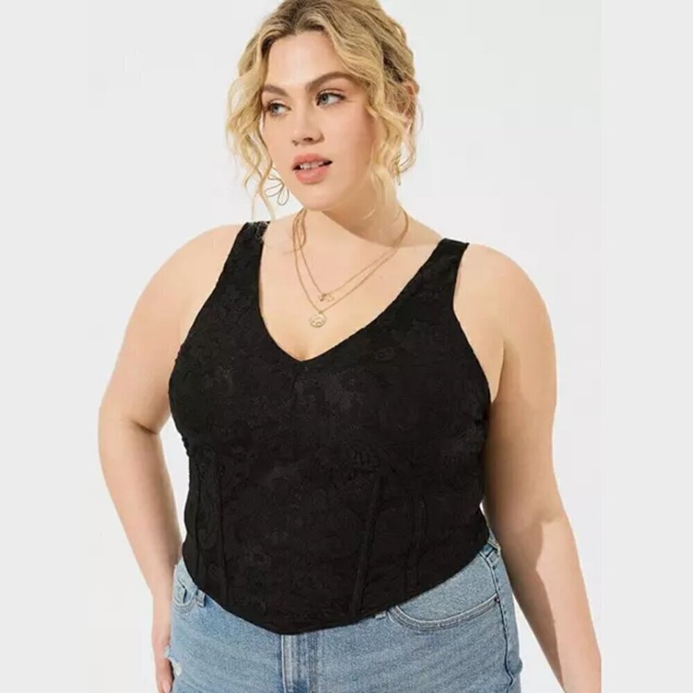 Torrid - Lace Corset Crop Top in Deep Black​​​​​​​